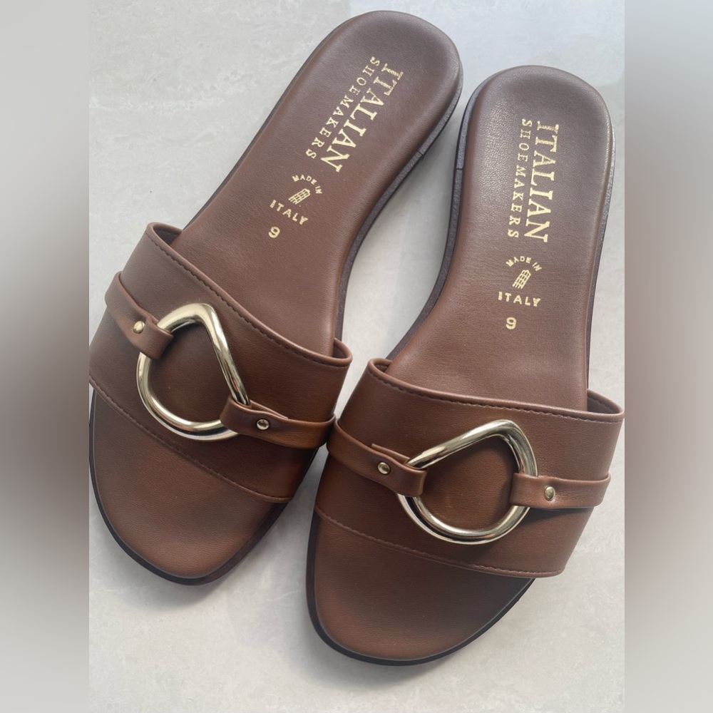 NEW leather Italian Shoemakers Brown Sandals with Gold Accent